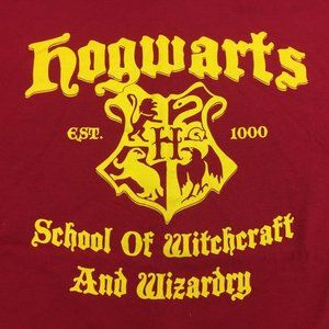 Hogwarts School of Witchcraft Wizardry Harry Potter Red Men's Large T-shirt